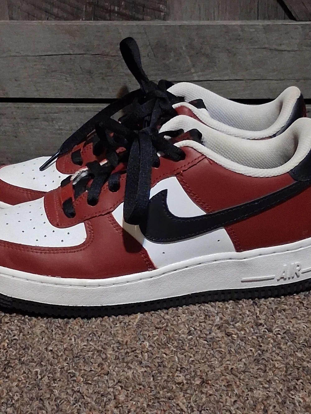 Nike Men’s AF 1 Low-Top Sneakers in Burgundy, White & Black 6y / 8w